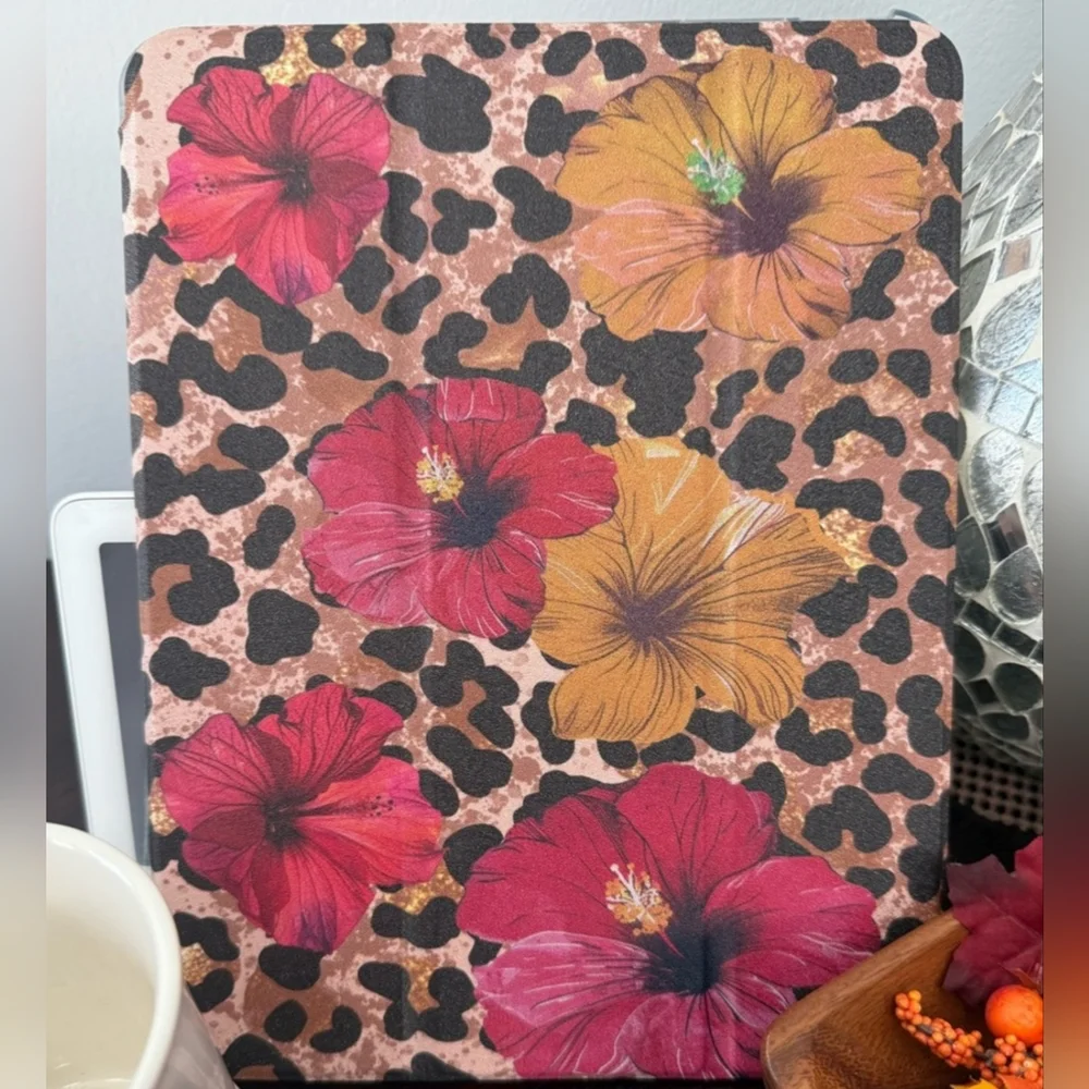 Floral Tablet Case with Leopard Print-Apple iPad Air 11in